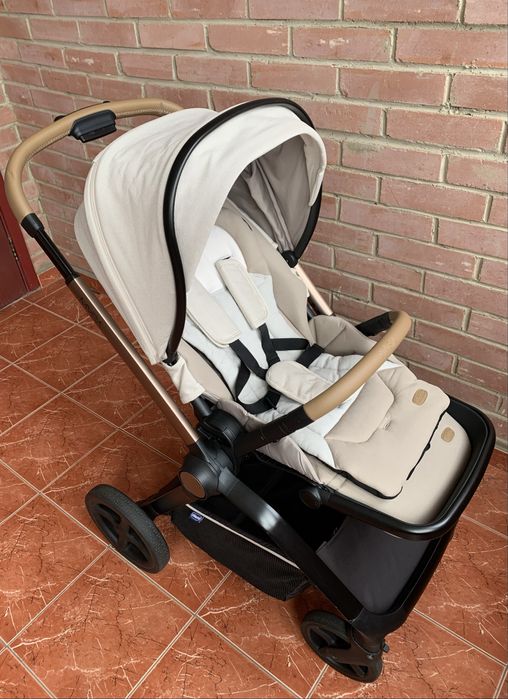 Коляска Chicco Mysa 2 в 1