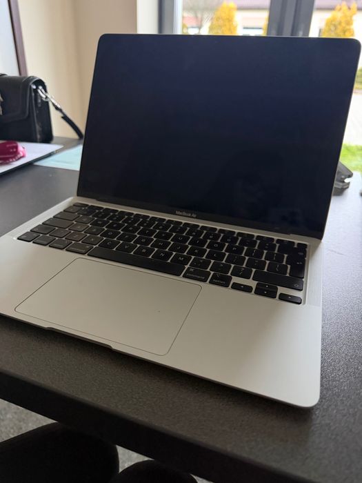 Apple MacBook Air M1