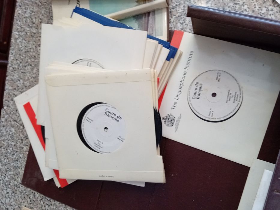 Curso de Francês em Vinil