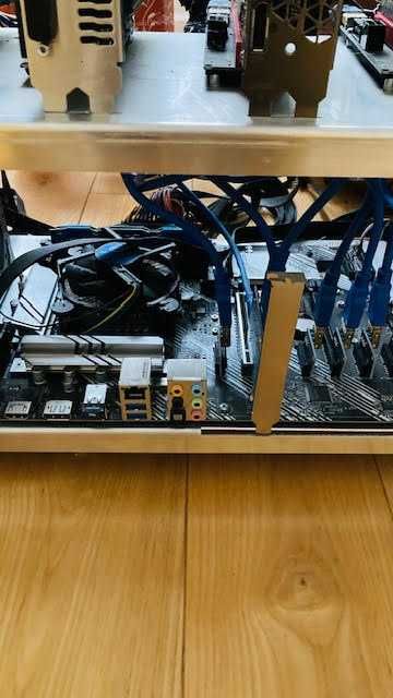 Koparka Kryptowalut 8 x 1660 Ti + Super