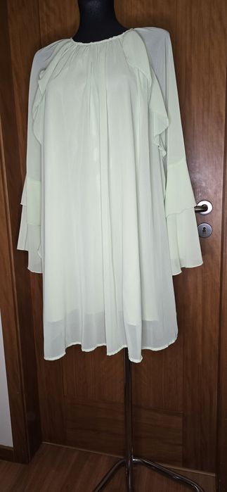 Vestido fluído verde água tamanho S