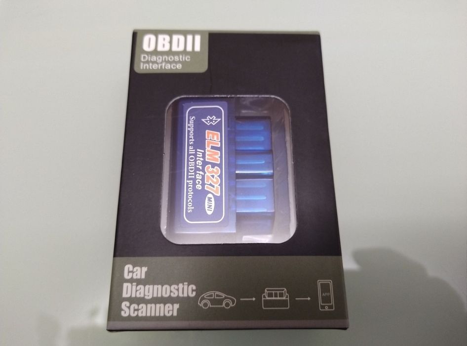 Scanner veicular carro ficha OBD-2 Bluetooth ELM-327 interface.