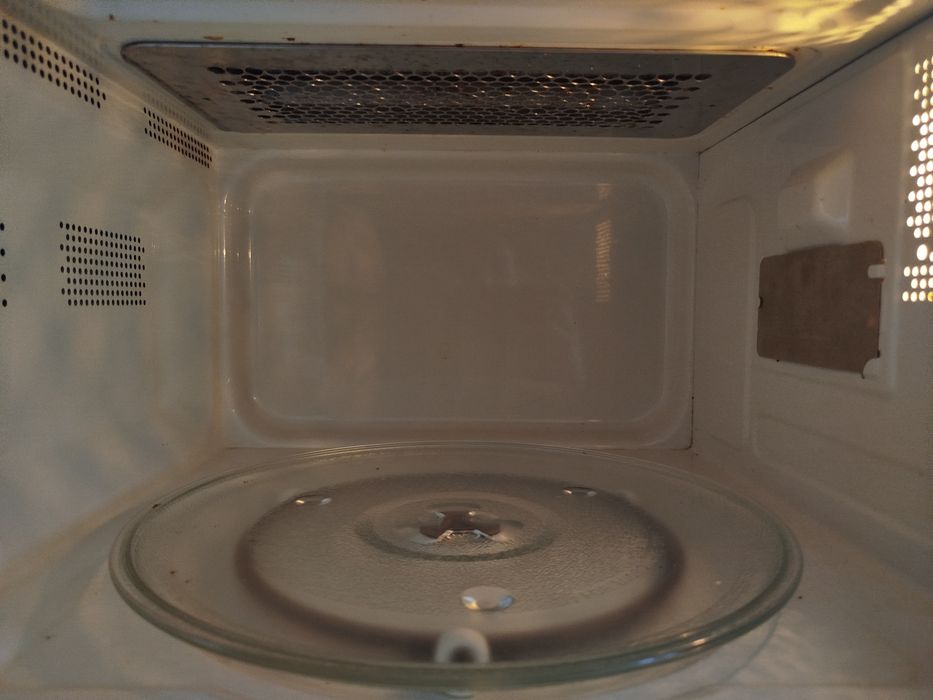 SIM - DISPONIVEL - Micro-ondas Whirlpool Cook 25 com Grill
