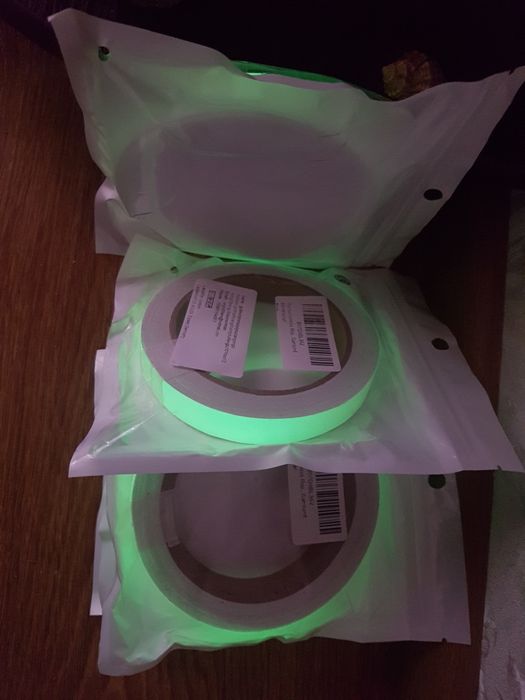 Флуоресцентная самоклеющаяся лента!  Светящийся скотч в темноте