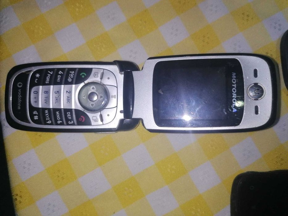 6 telemóveis antigos várias marcas