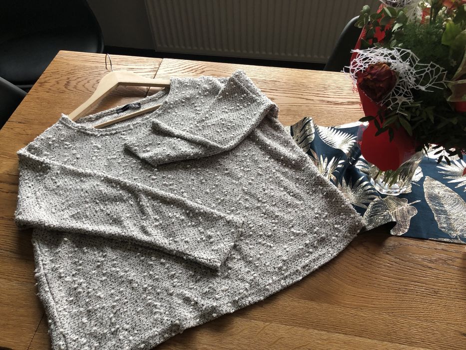 Sweterek rozmiar 38-40