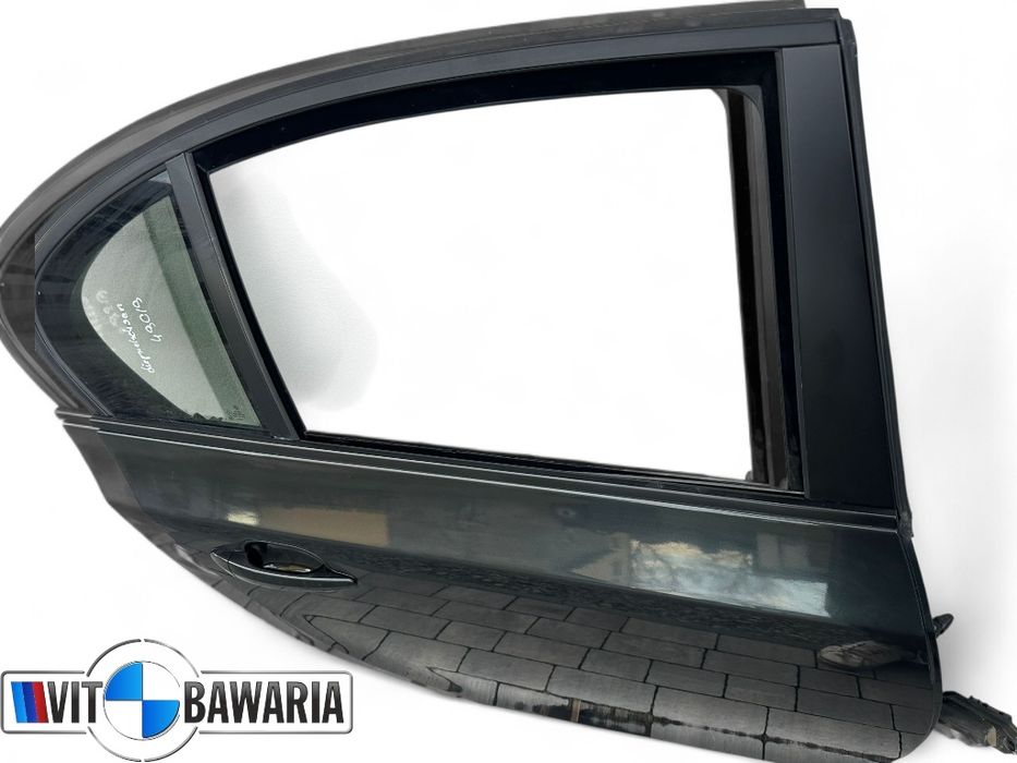 Drzwi prawy tył BMW E60 DIOPSIDSCHWARZ 490/9