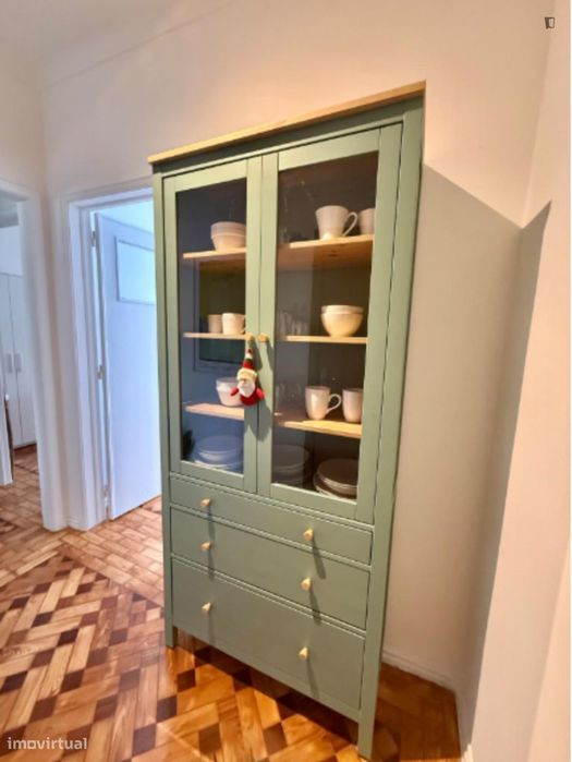 Quarto - localizado em Parque das Nações Lisbon