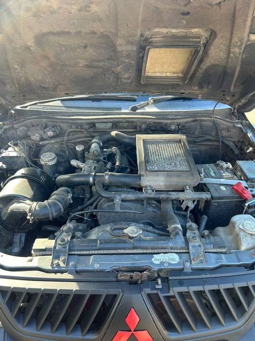 Mitsubishi L200( Містубісі Л200) 2003 рік 2,5 Дизель Механіка Повний привід 4Х4 Гарний Пікап