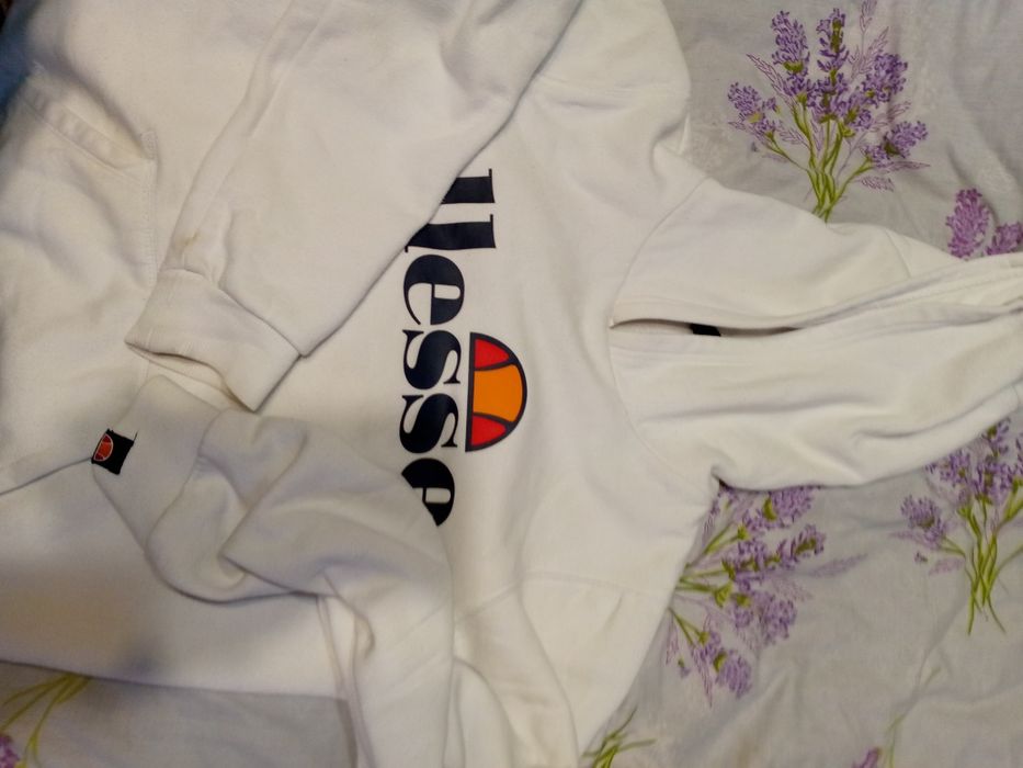 ellesse 500 грн.