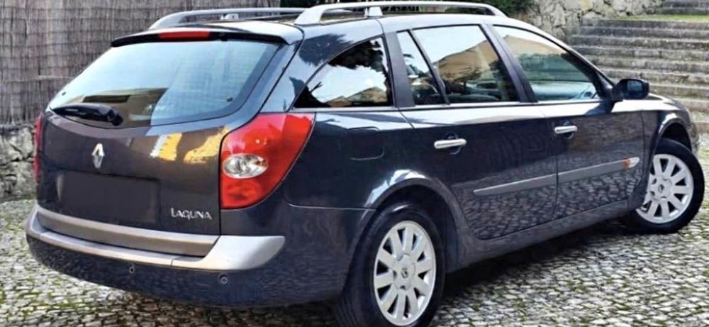 Laguna 2002 with 270,000 km for €1,300, Setúbal