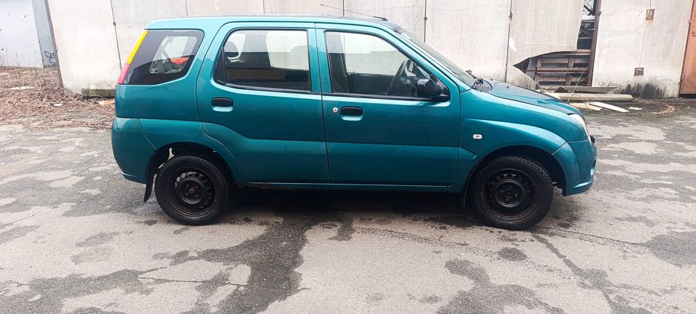 Suzuki ignis 2003 год 1.3 л