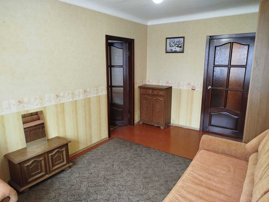 Сдам на небольшой срок. Центр Житомира, евроремонт, стиральная машинка