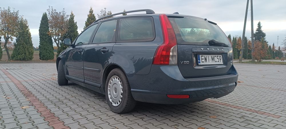Volvo V50 1,6 HDi 2010 rok