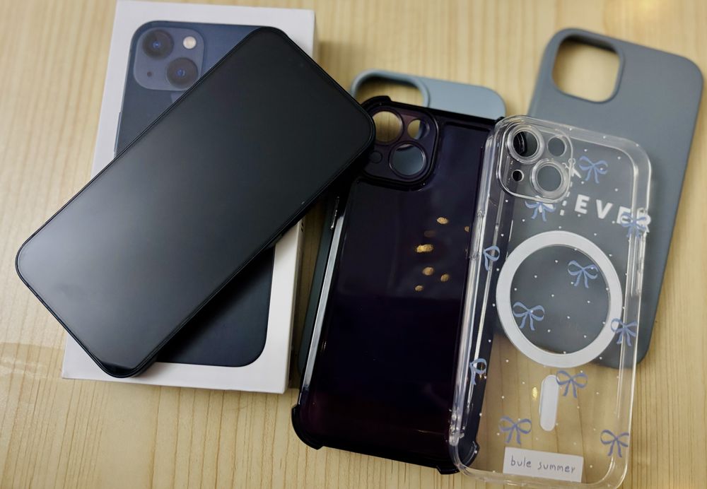 iPhone 13 128 ГБ у кольорі Midnight