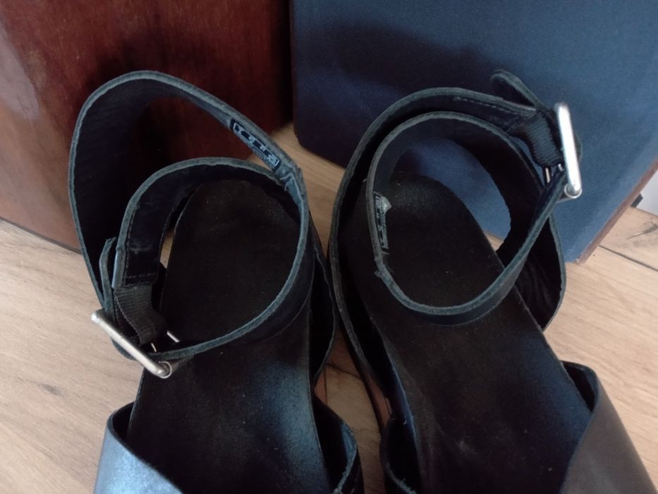 Clarks Orianna Cross sandały damskie 41