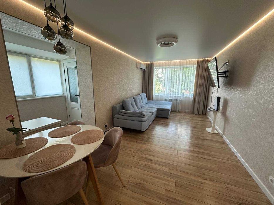 Купите классную  3-комнатную Левый берег Слобожанский!! БЕЗНАЛ - ДА!