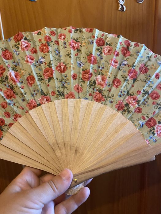 Leque florido como novo