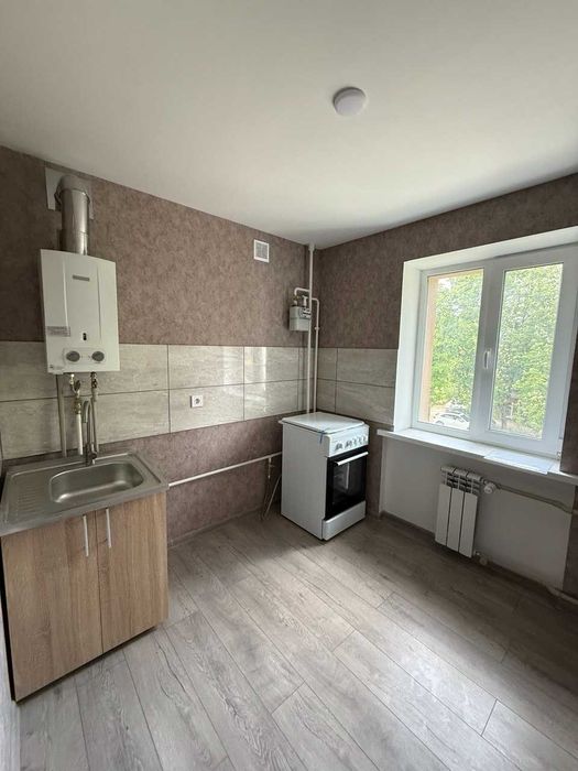 Продам 3-кімнатну квартиру Центр ремонт