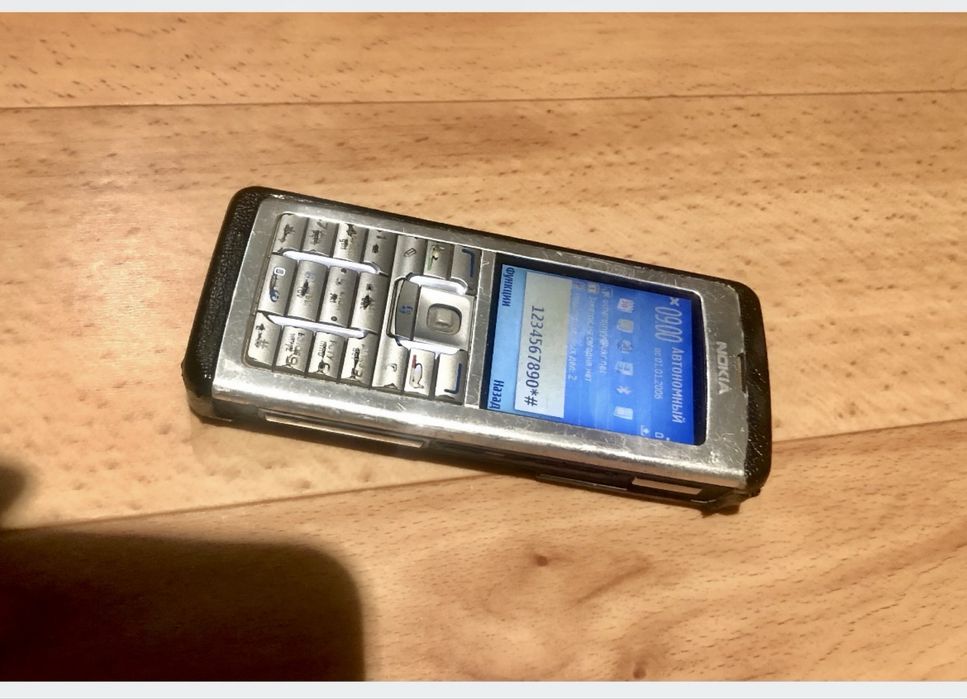 Раритетна Nokia E60