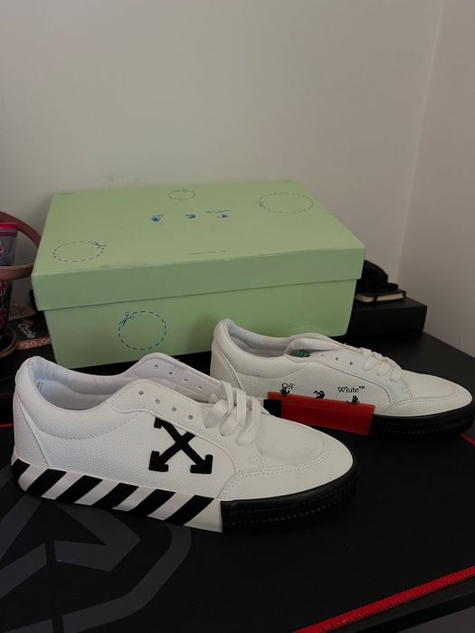 tênis off-white novo nunca usado