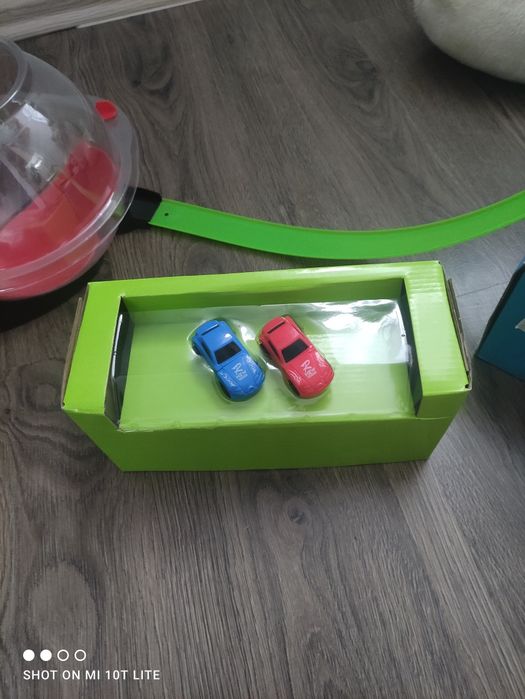 Tor wyścigowy w kuli Nowy