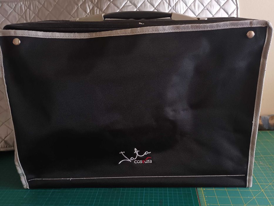 Maquina costura Jata 823 Supra