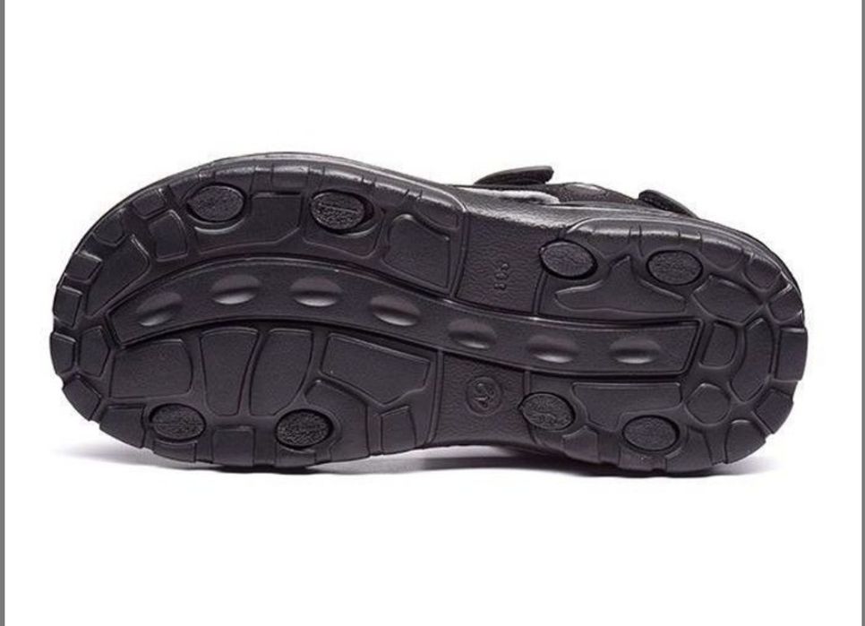 Сандалії Lotto DAKKAR III чорні ,46р,30см

Матері