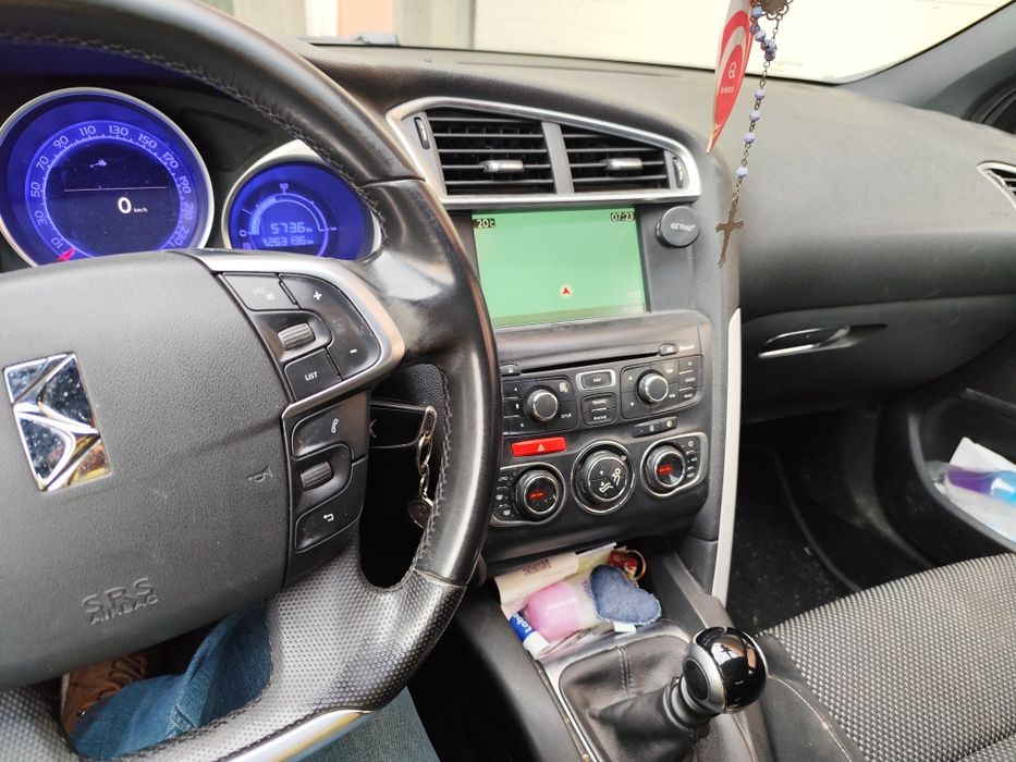 Vendo DS 4 semi-novo