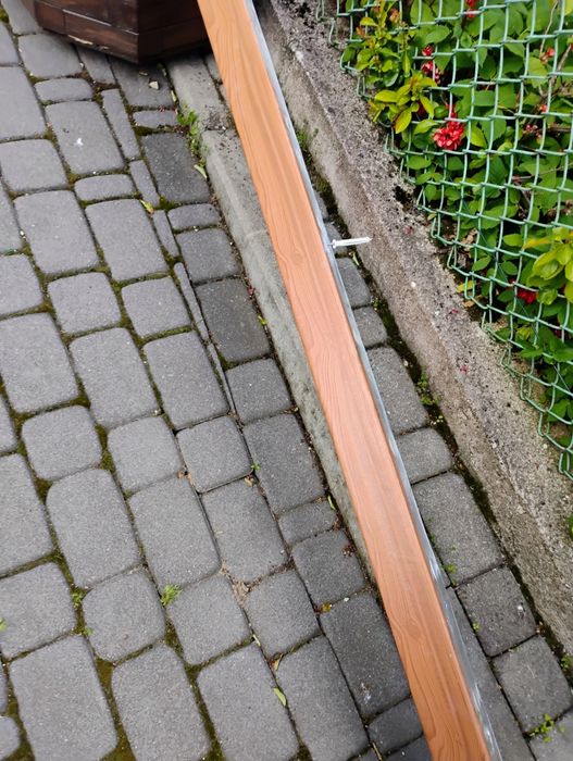 Karnisz sufitowy 340