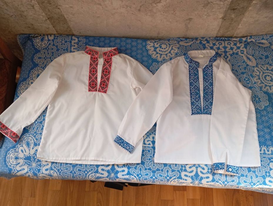 Вишиванки дві штуки