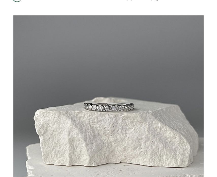 Серебряное кольцо камни фианит по кругу