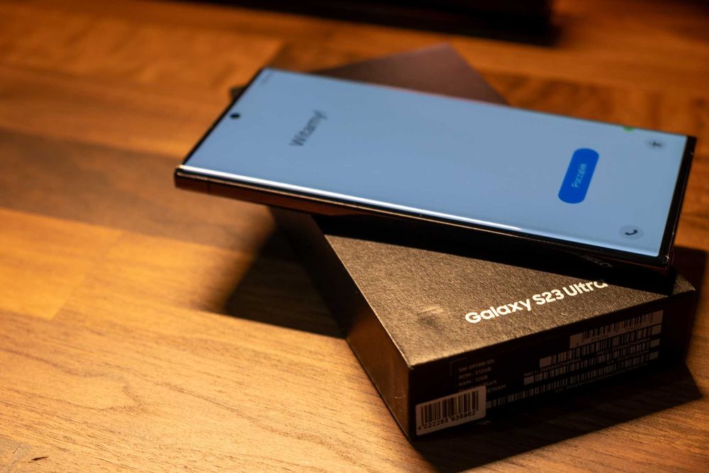 Samsung Galaxy S23 Ultra 12GB/512GB – Phantom Black - Impecável