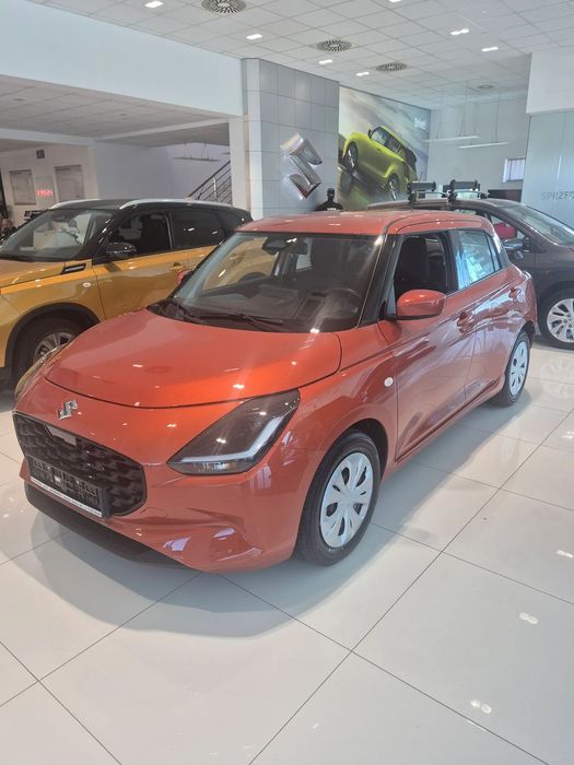 Suzuki Swift 1.2 Premium 5MT 2025 !