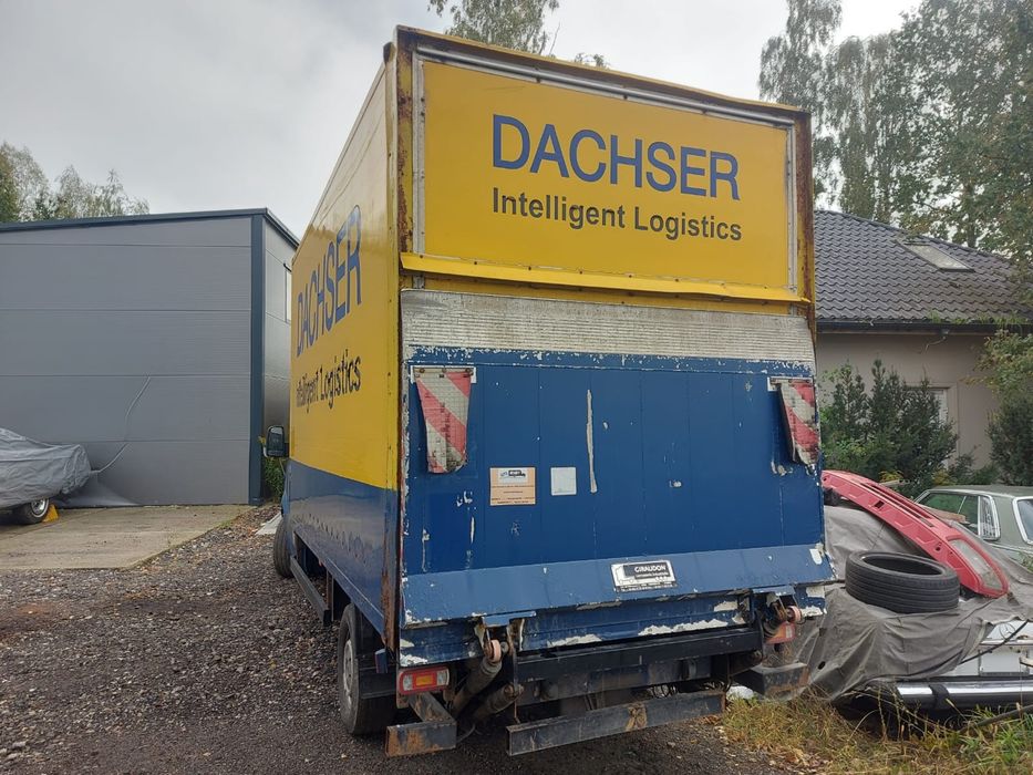 Zabudowa kontener magazyn garaż winda