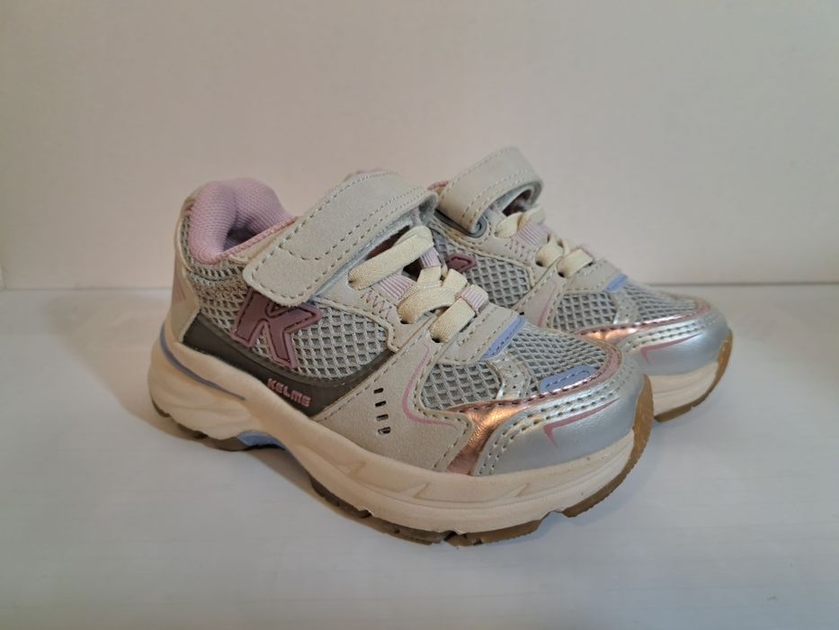 Ténis Kelme N°23 - Lefties
25€

Usados apenas umas horas.
Motivo