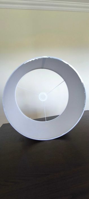 Abajour branco de tecido- Maisons du monde- tenho 2 novos ainda embalados