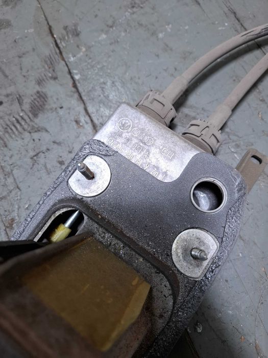 wybierak biegów lewarek golf caddy touran a3