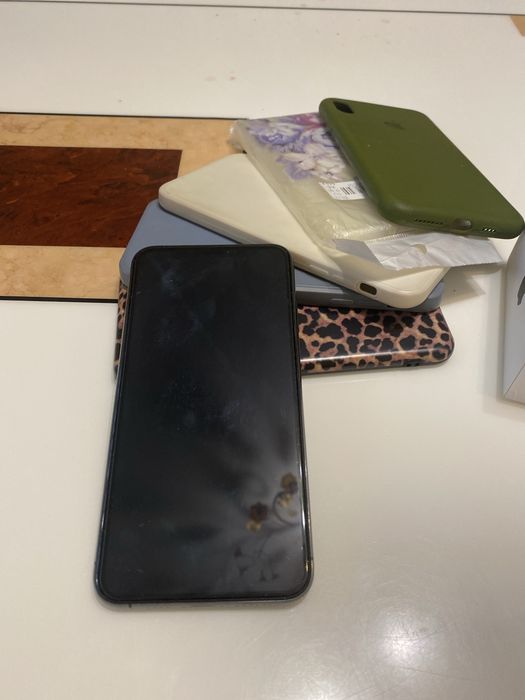 Продам Iphone Xs Max