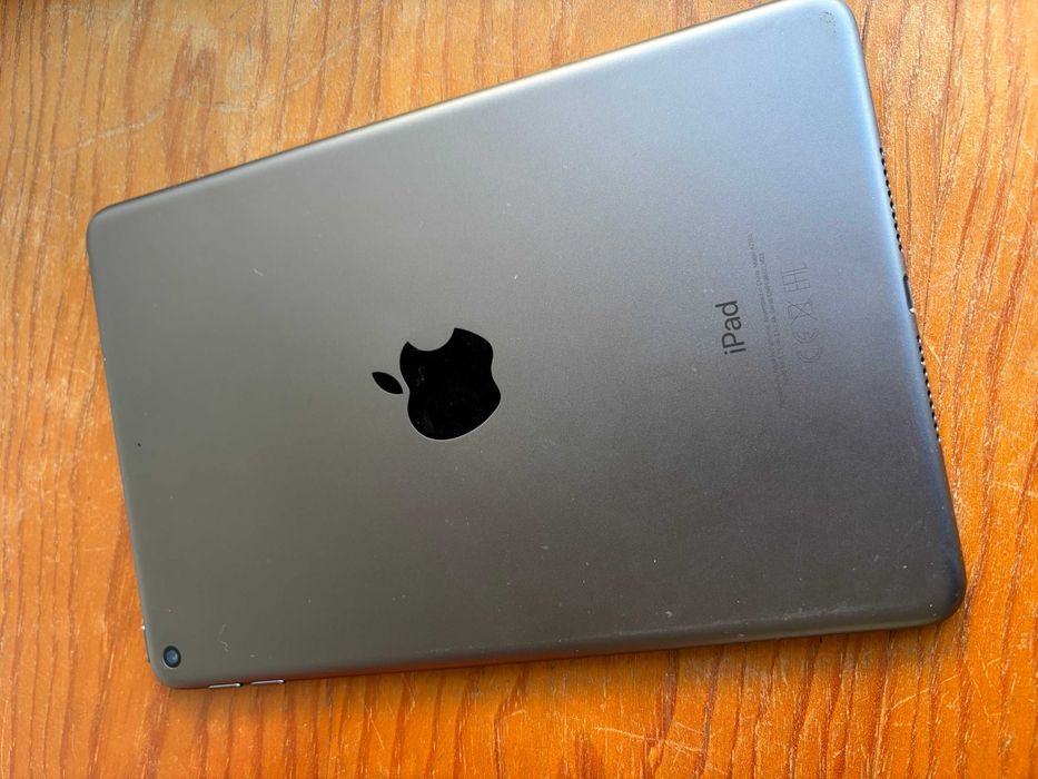 iPad mini 5ª geração – 64GB – Bateria 90% – Com capa e película