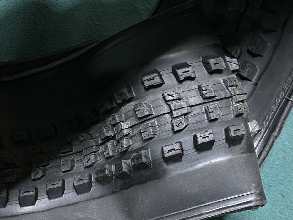 Sapato Specialized  Pneu Maxxis Dissector 29 2.4