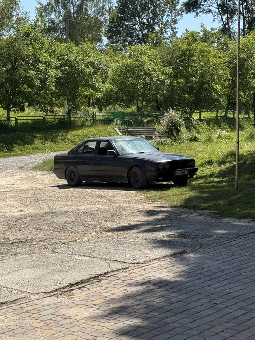 Продам е34 2.5 тдс