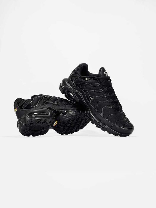 Кросівки Кроссовки Чоловічі Nike Air Max Plus Triple Найк Аир Макс | 40-45 зручні Кросовки повсякденні