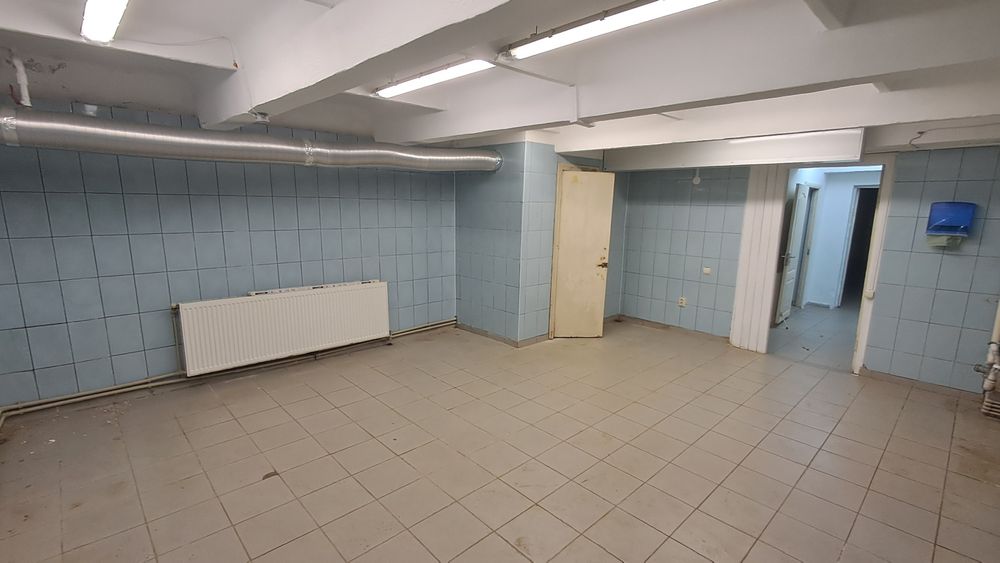 Продаж комерційного приміщення в м-н БАМ _ VV