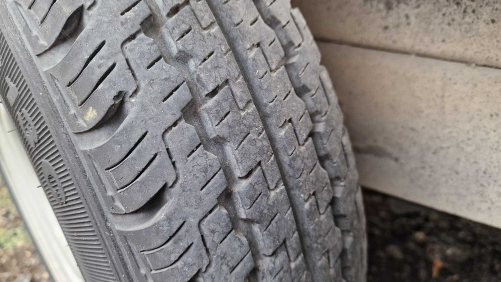 Przyczepa laweta Eduards Knott 2x wyciągarka DMC 2700kg ład. 2088kg