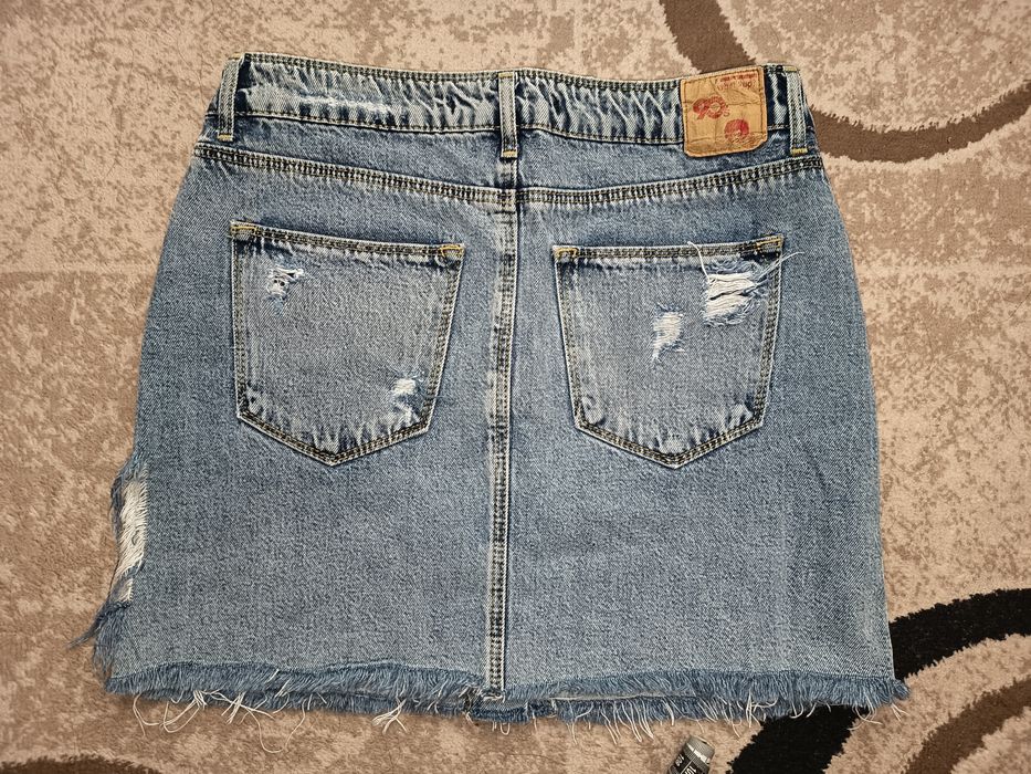 Продам спідницю джинсову
