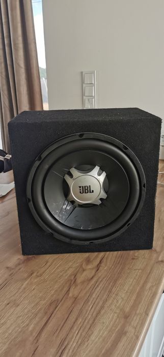 Skrzynia JBL car audio