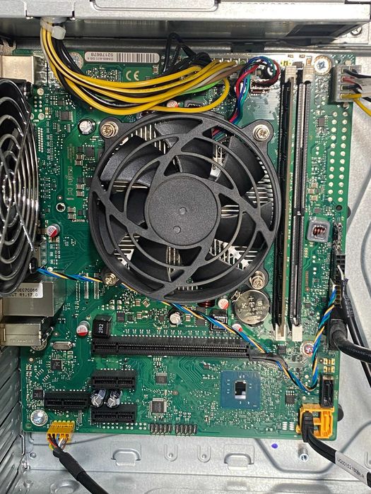 Комп'ютер для навчання  Fujitsu P556 i3-6100 ddr4 8Gb  HD 530 2Gb .FS