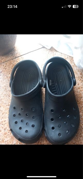 Czarne Klapki Crocs klapki M7/Wp9 rozmiar 38-39
