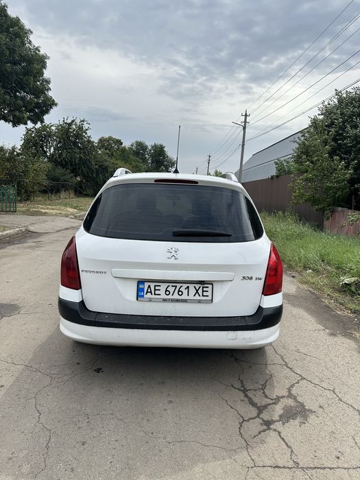 Peugeot 308 2012 года
